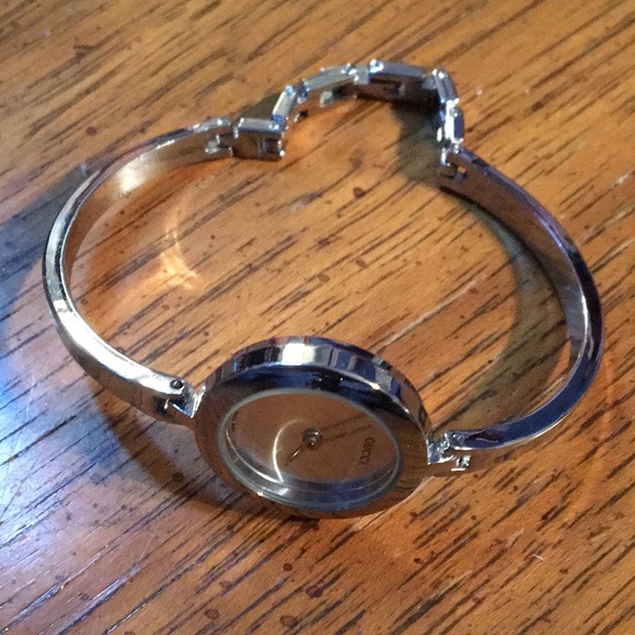 gucci bracelet watch silver